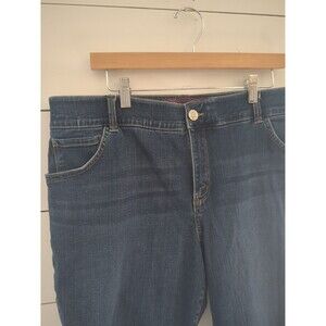Lee total freedom women's 16W dark wash cotton spandex blend shorts